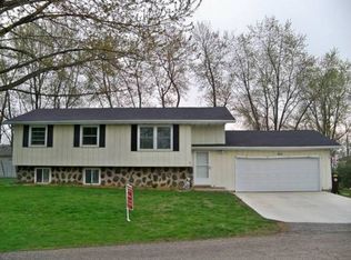 205 Sharen St, Groveland, IL 61535