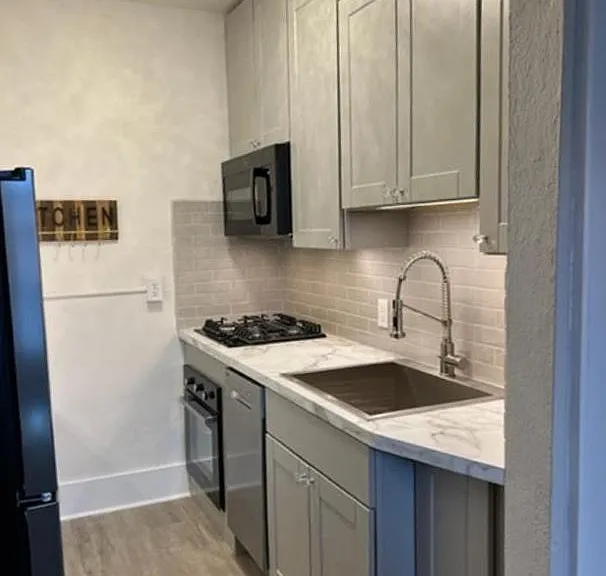 1003 E Fayette St #6 — Photo 5