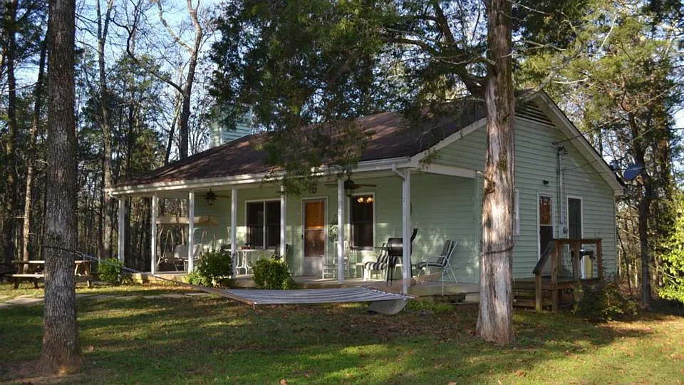 4145 Cairo Bend Rd — Photo 1