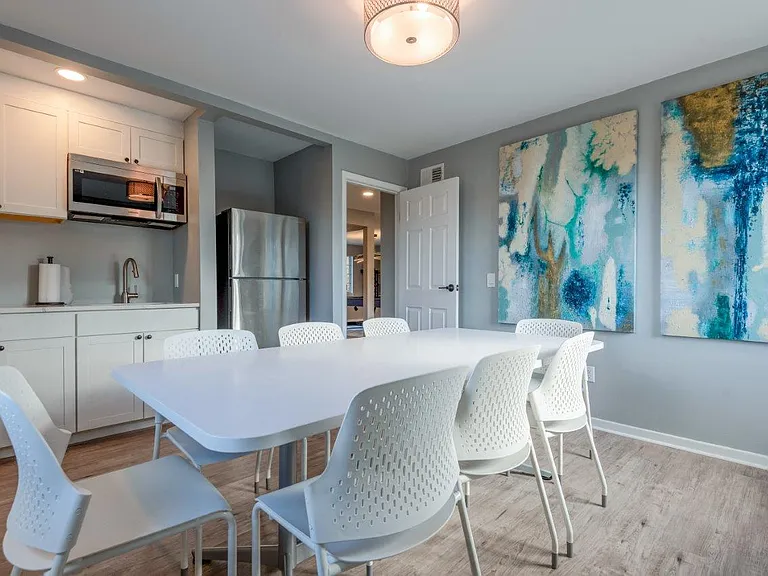 Waverlywood Apartments and Townhomes — Photo 17