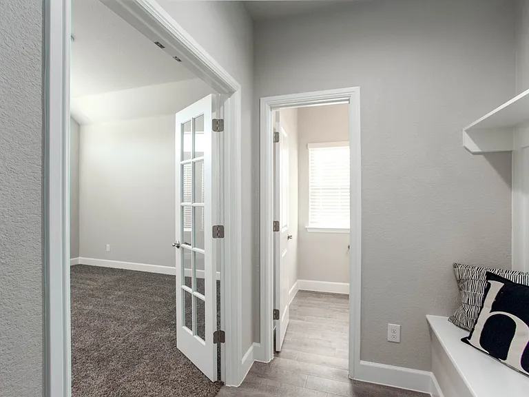 105 Crimson Sky Ct — Photo 16