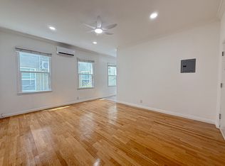 229 S Tower Dr APT C, Beverly Hills, CA 90211