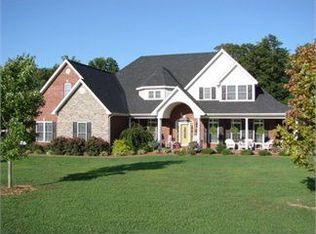 66 Rose Ln, Columbia, KY 42728