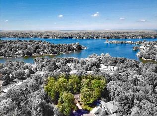 8436 Carefree Cir, Indianapolis, IN