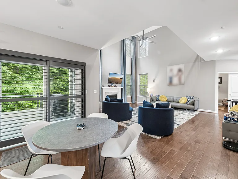 10400 Del Ray Ct — Photo 10