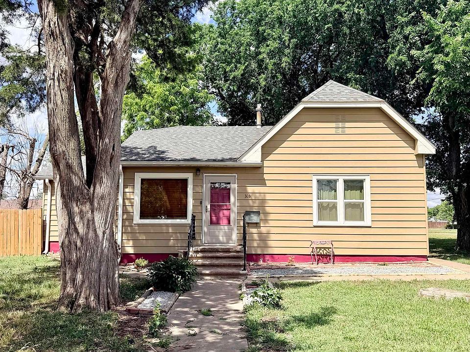 1st image of 303 S Garfield Ave