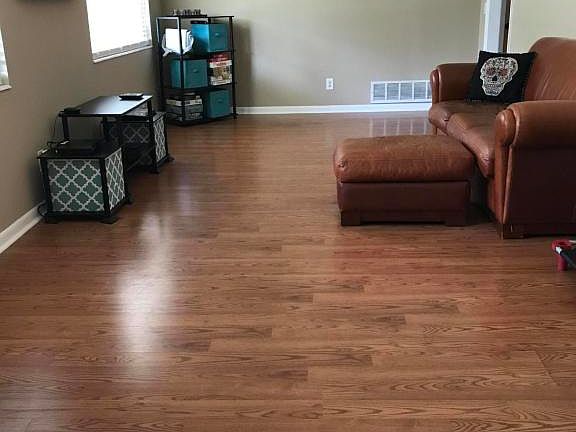4th image of 5051 Brighton Dr