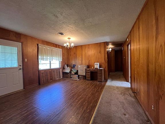 5th image of 1010 W Garrison St