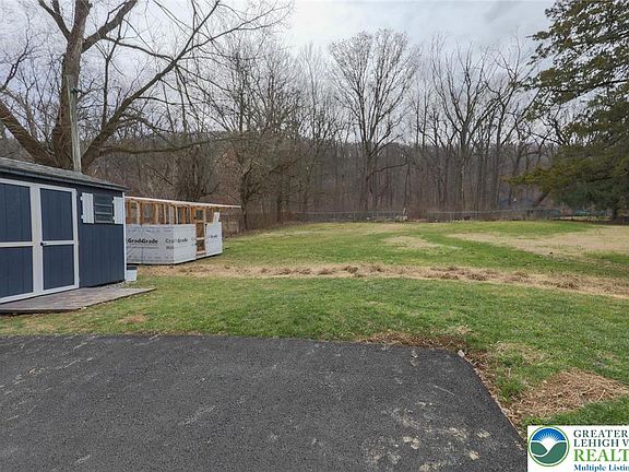4th image of 2270 Easton Rd