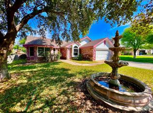 945 Rio Rd, Eagle Pass, TX 78852