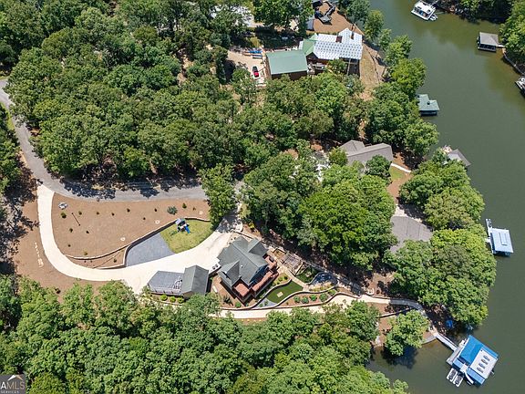 3rd image of 70 Camellia Ln