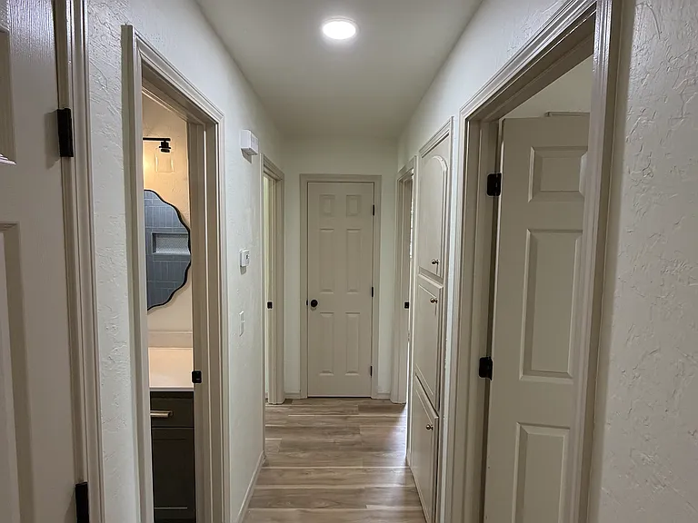 726 Garden Grv — Photo 13