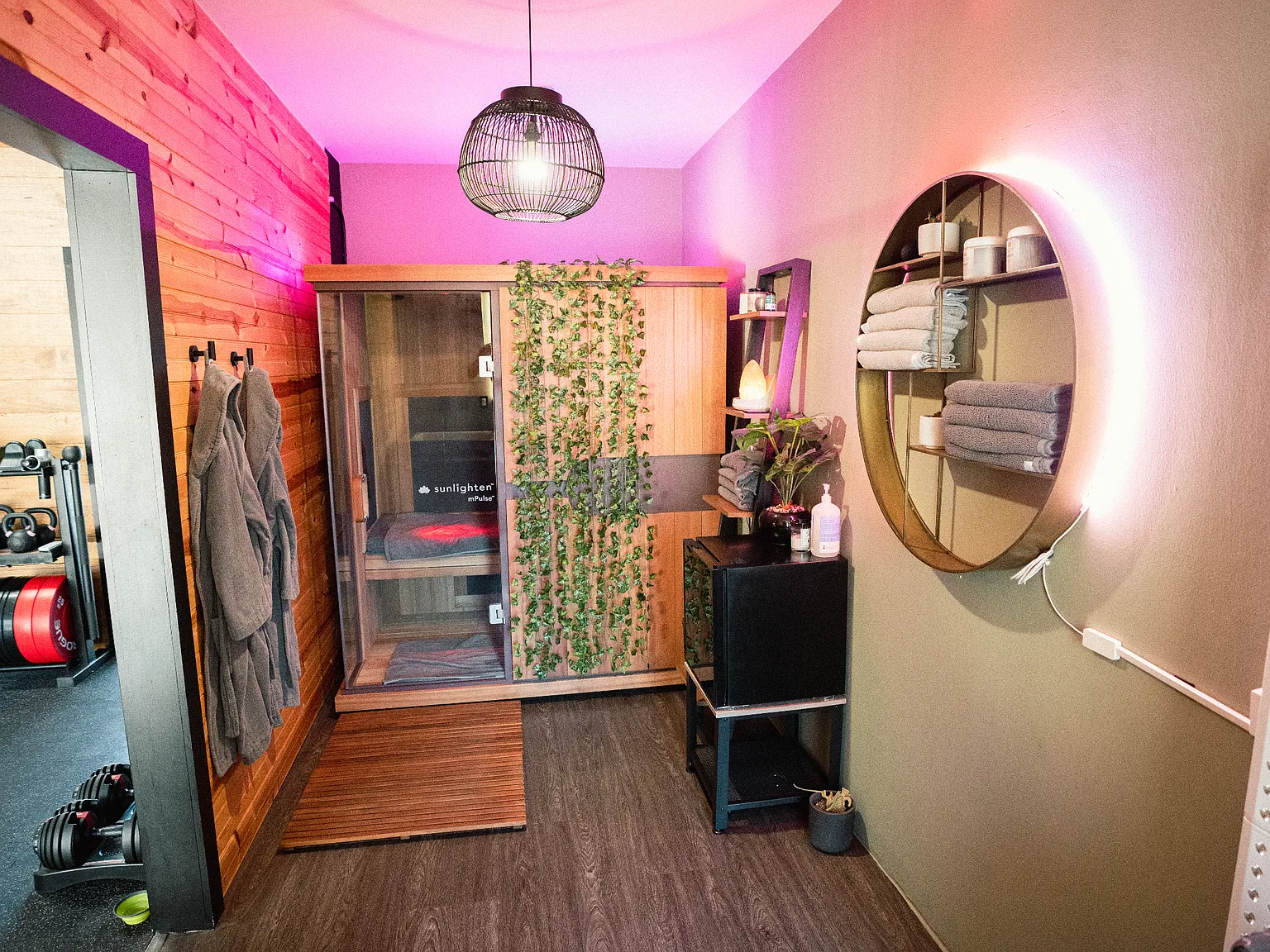 604 N Bluff Dr — Photo 3