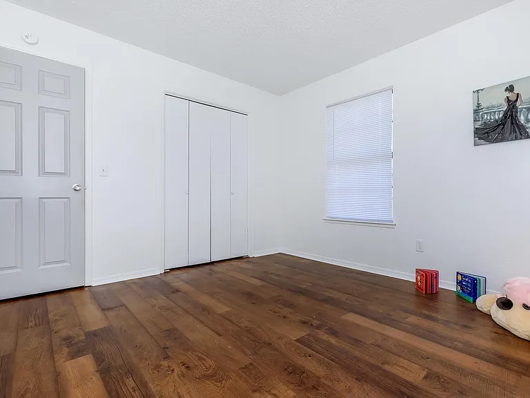 404 S 23rd Pl #1 — Photo 29