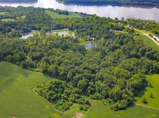 315 Deer Trail Rd, Golden Eagle, IL 62036