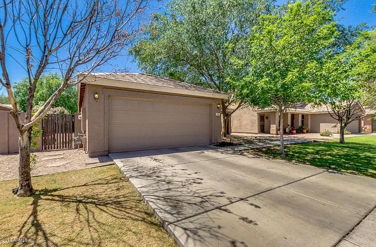 735 W Orchard Way — Photo 2
