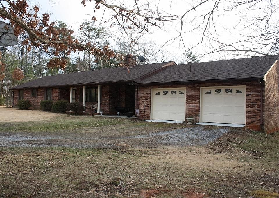 1st image of 217 Leatherwood Pl