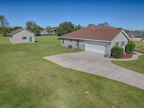 3rd image of 9830 SE 64th Ave