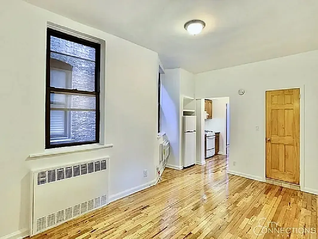 174 West Houston Street — Photo 3