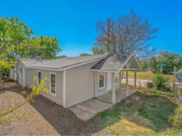 921 W 28th St, Bryan, TX 77803