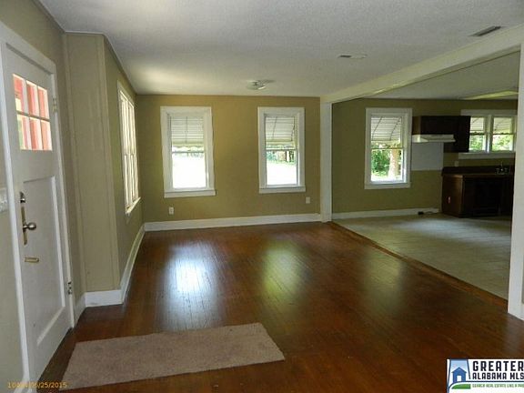 3rd image of 317 Plaza Dr
