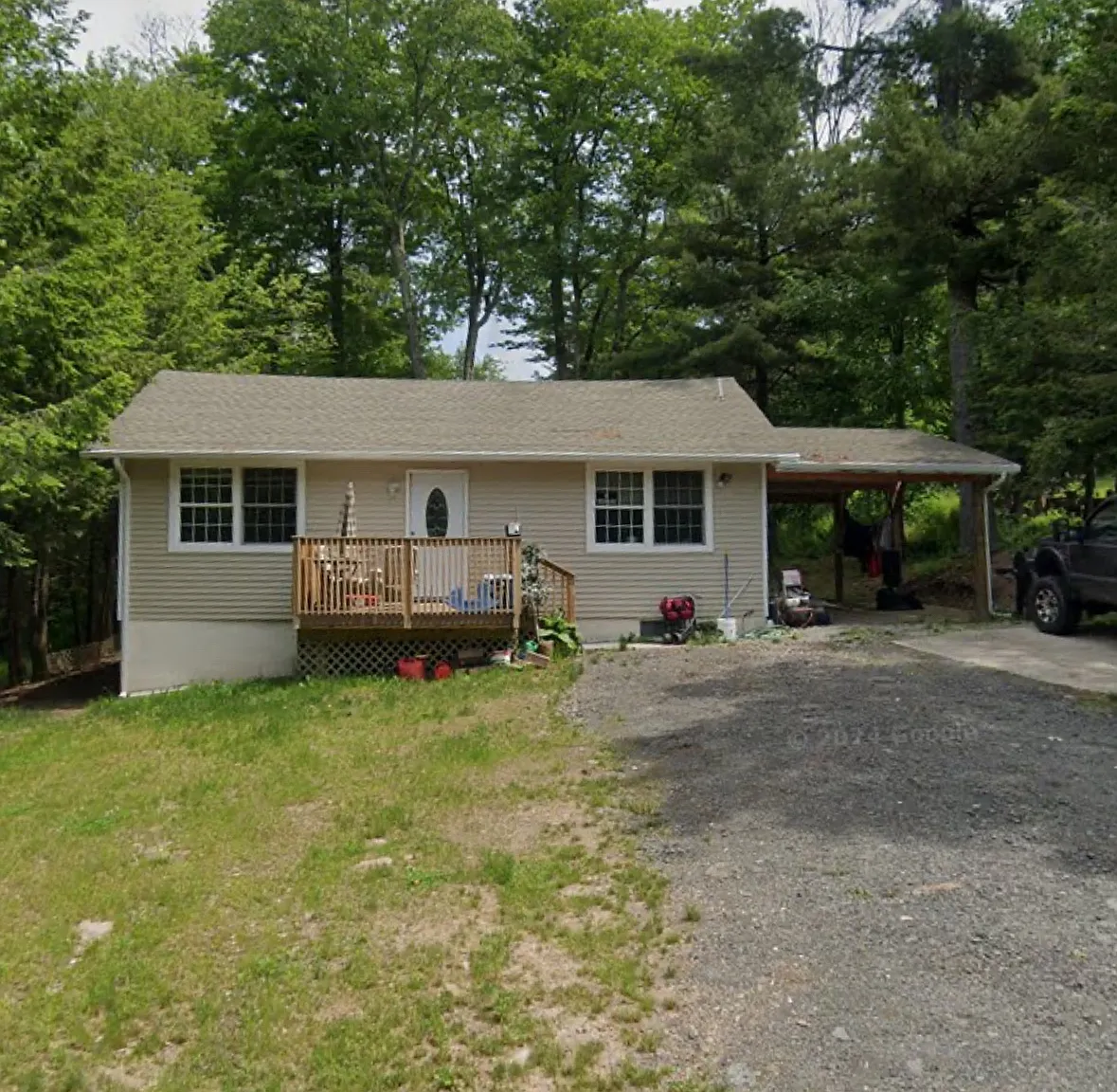 3 bed, 1424 sqft, $2,100 — Photo 1