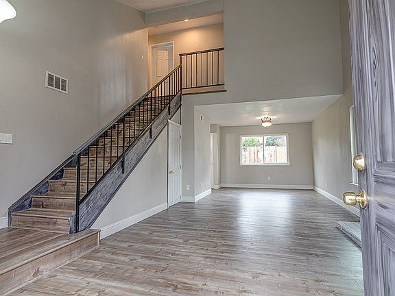 5th image of 3540 Ashburry Way