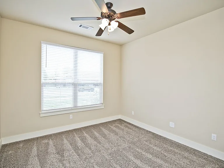 108 Alder St — Photo 16