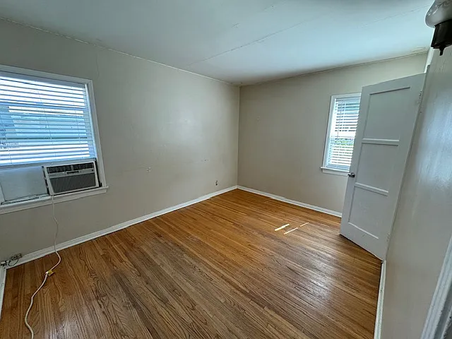 722 W 9th St — Photo 15