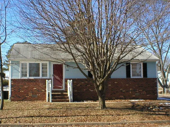 306 Hoke Ave, Hopewell, VA 23860