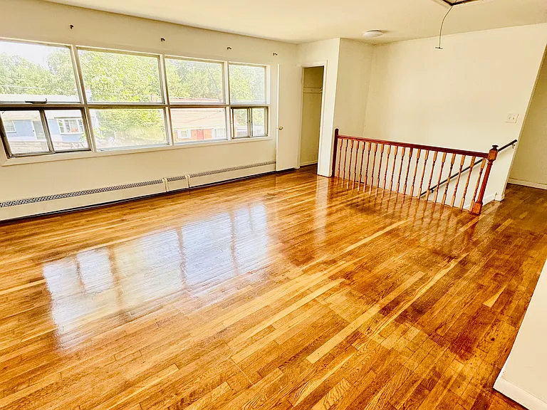 1511 Frances Dr — Photo 2