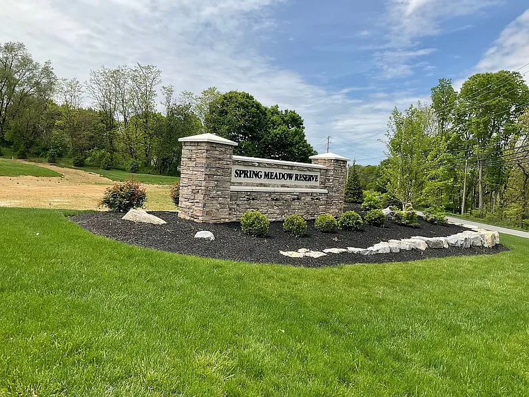 301 Reserve Ln — Photo 25