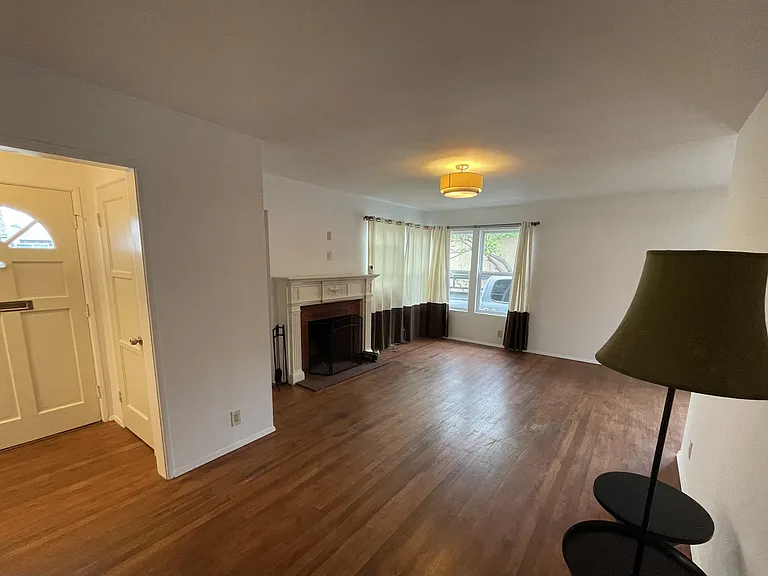 6136 Oliva Ave — Photo 5