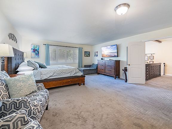 Huge master bedroom