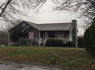 25 Fairfield Dr, Cartersville, GA 30120