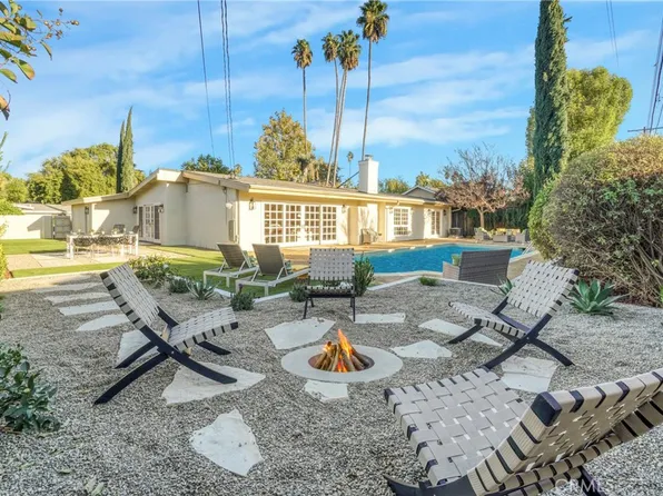 4741 Abbeyville Ave, Woodland Hills, CA 91364