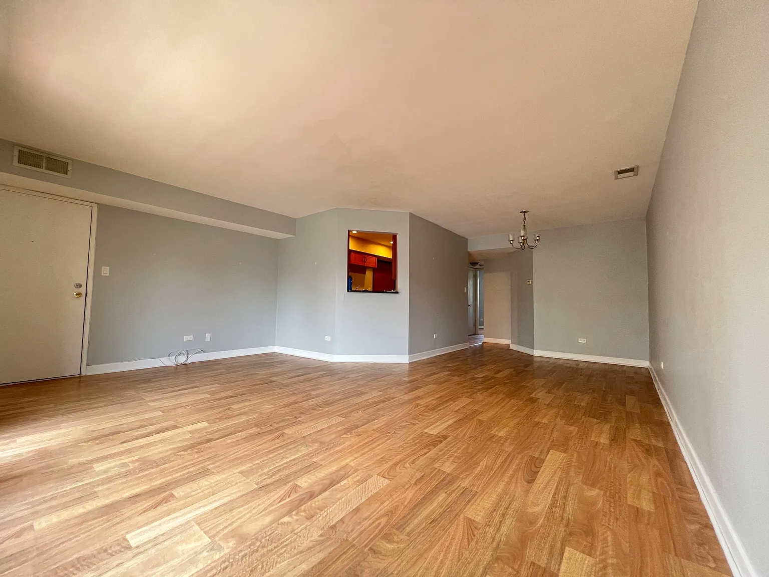 2 bed, 1000 sqft, $2,000 — Photo 2