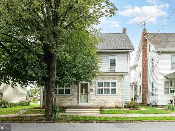 528 & 530 W Main St, Hummelstown, PA 17036