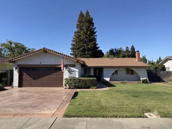 542 Crestview Dr, Vacaville, CA 95688