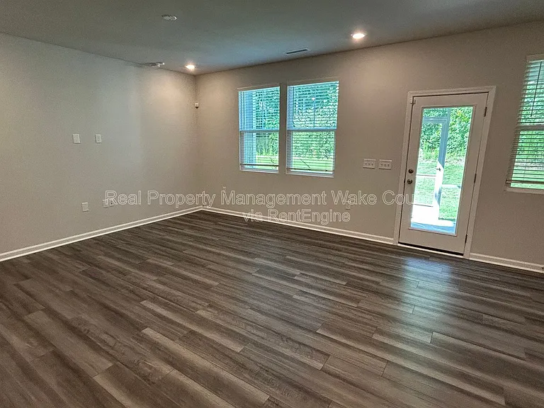 1605 Emory Ridge Way — Photo 16