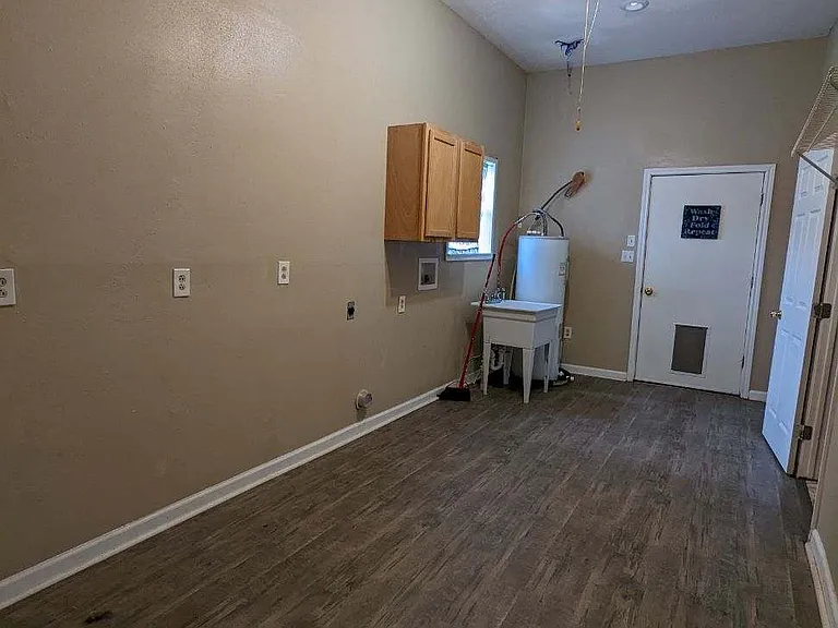 15547 Farm To Market Rd #279 — Photo 16