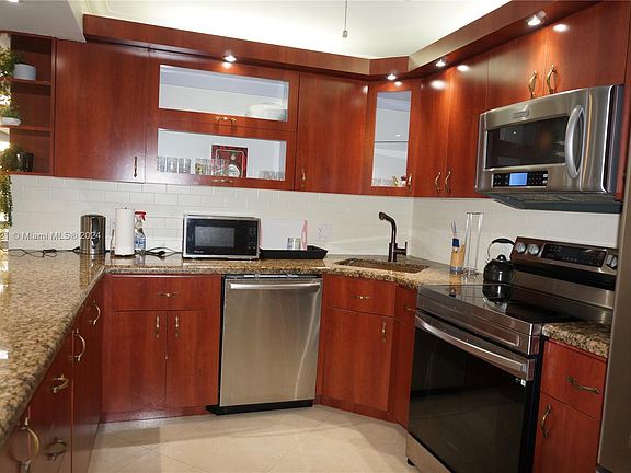 3rd image of 2750 NE 183rd St APT 2303