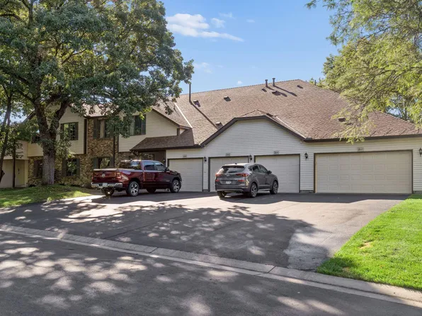 2642 Lake Court Dr #28, Mounds View, MN 55112