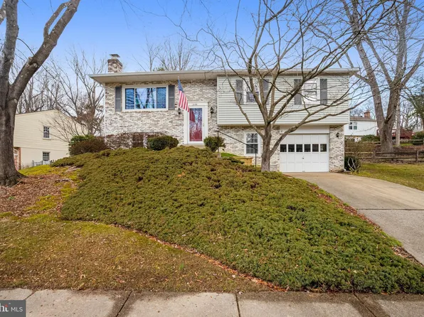 3166 Ironhorse Dr, Woodbridge, VA 22192