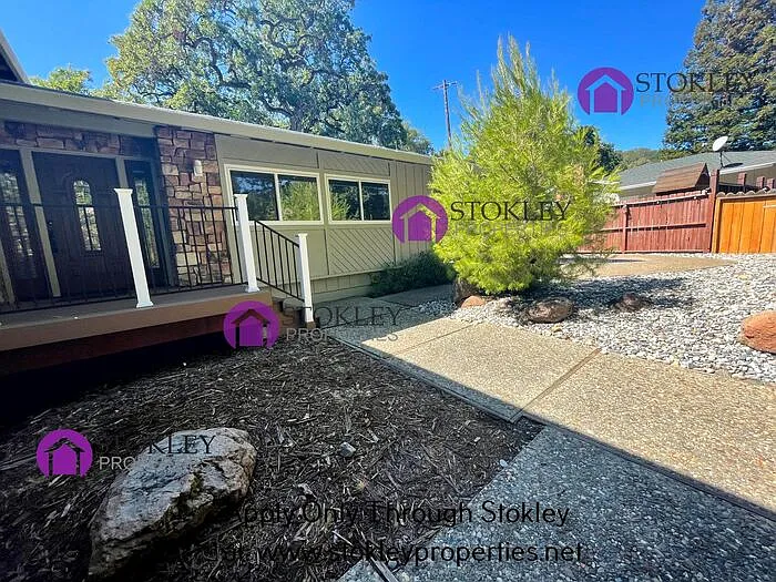 1833 Morello Ave — Photo 4