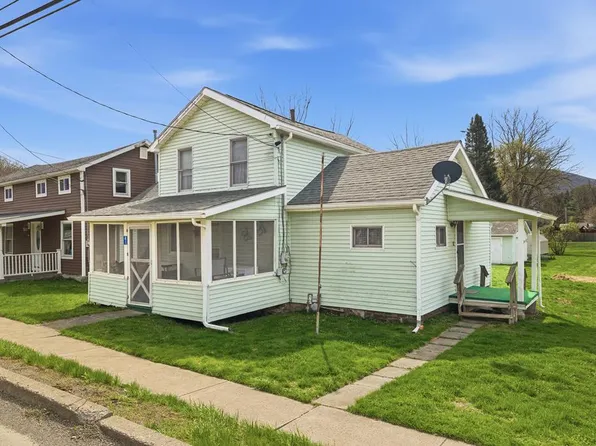 41 Wellsboro St, Tioga, PA 16946