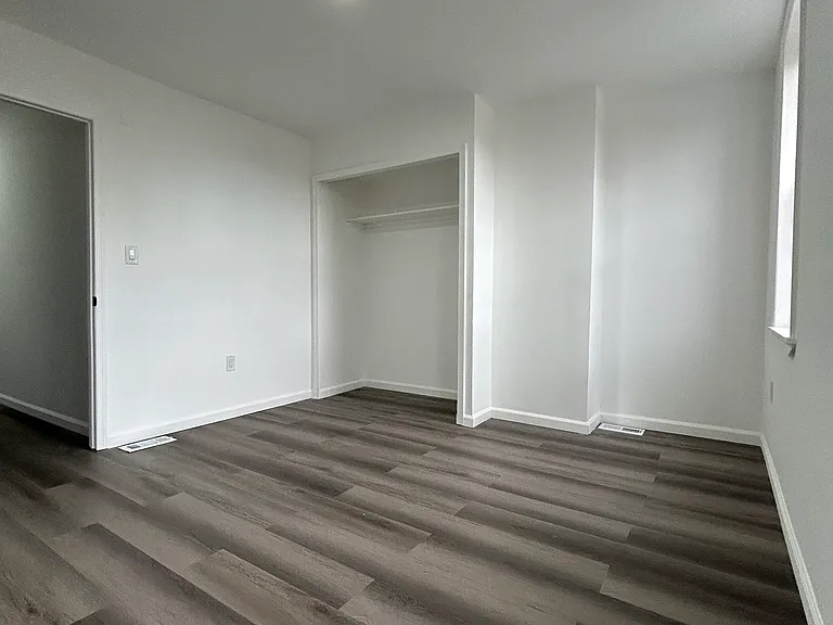 4922 Saybrook Ave — Photo 15