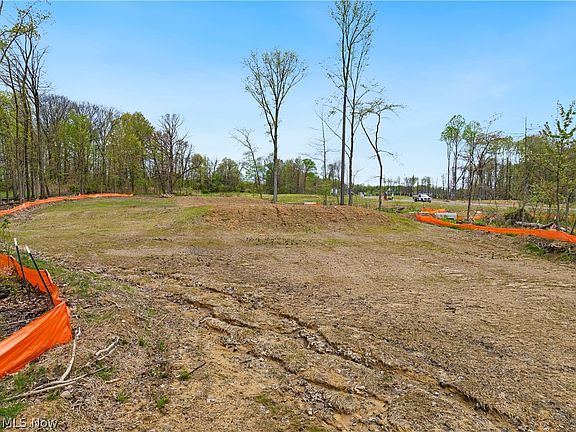 4th image of 9528 River Birch Run