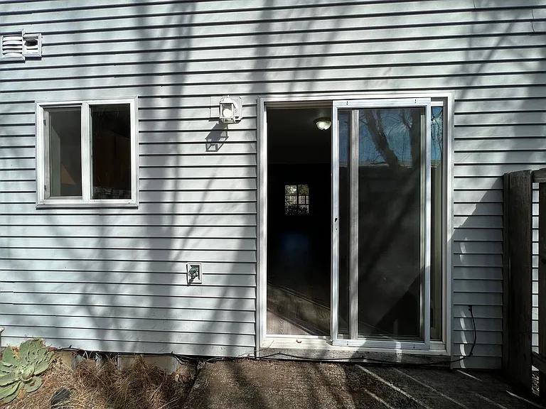 Garden Apartments — Photo 25