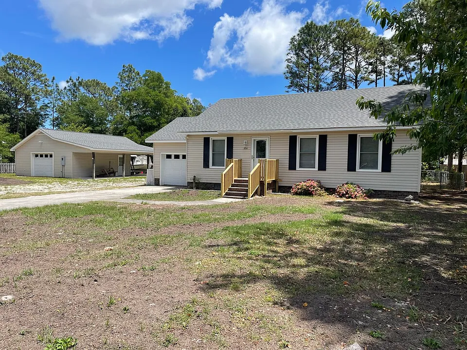 1136 Long Leaf Rd